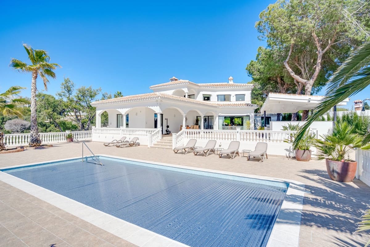 3 slaapkamer Villa te koop in Elviria met garage - € 3.750.000 (Ref: 9077247)