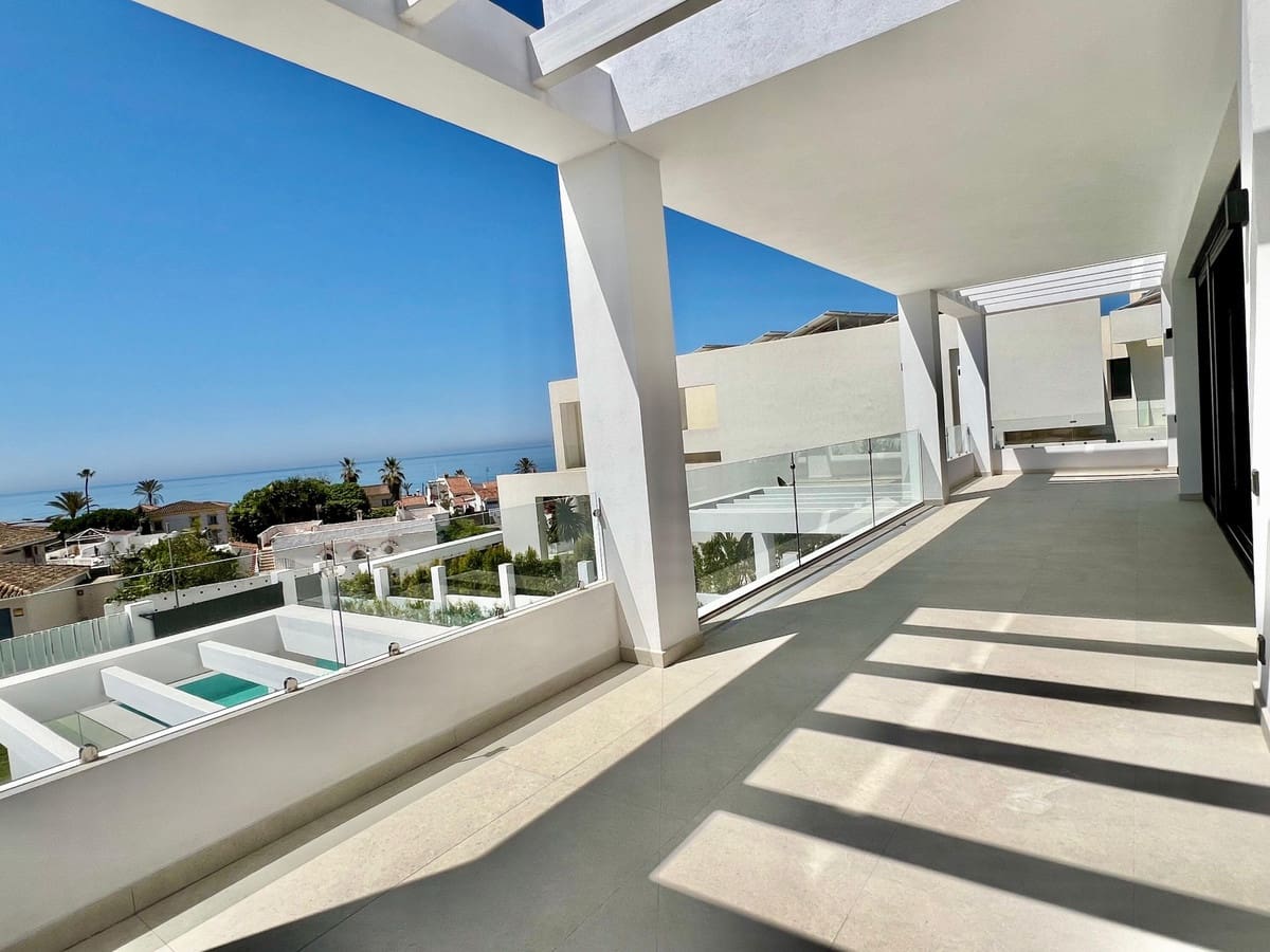 4 bedroom Villa for sale in Marbella - € 3,899,000 (Ref: 9077248)