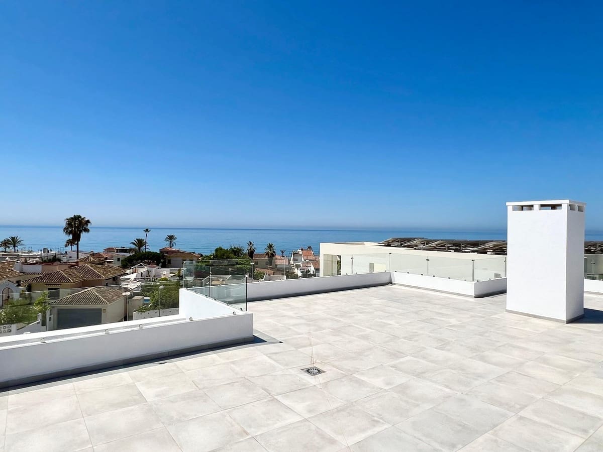 4 bedroom Villa for sale in Marbella - € 3,899,000 (Ref: 9077248)