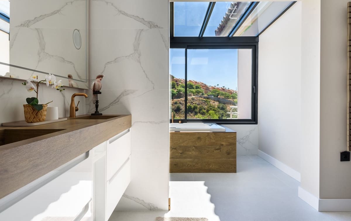 7 sypialnia Willa na sprzedaż w Elviria z garażem - 3 790 000 € (Ref: 9077249)