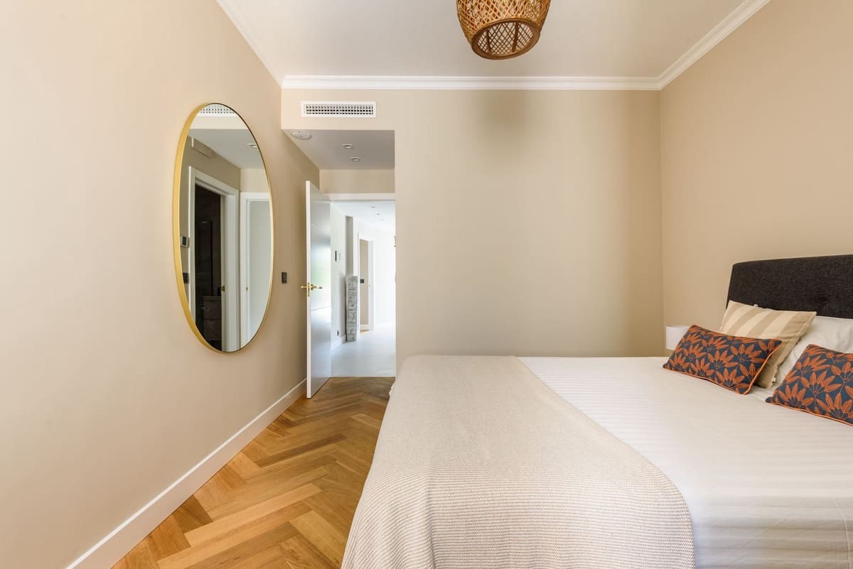 7 sypialnia Willa na sprzedaż w Elviria z garażem - 3 790 000 € (Ref: 9077249)