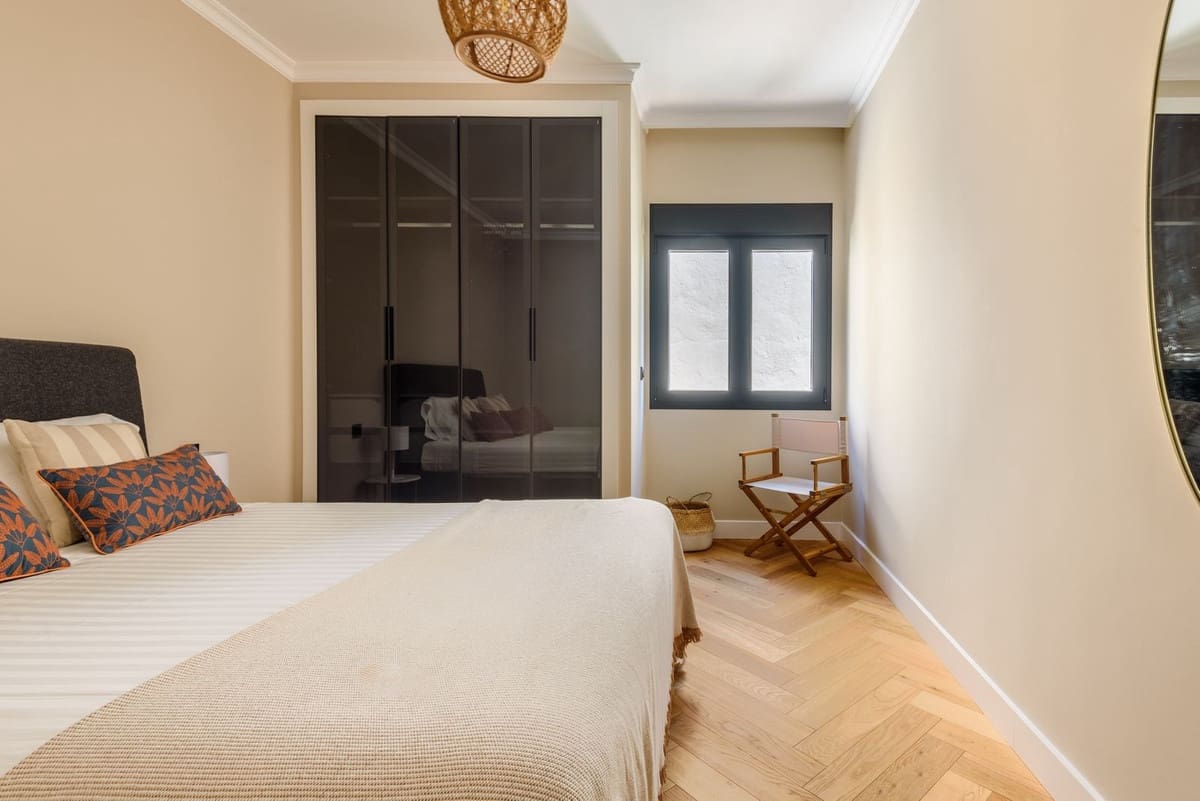 7 sypialnia Willa na sprzedaż w Elviria z garażem - 3 790 000 € (Ref: 9077249)