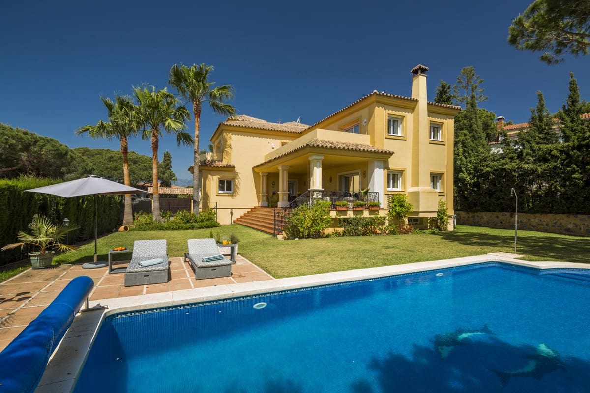 4 sovrum Villa till salu i Elviria med garage - 2 440 000 € (Ref: 9077254)