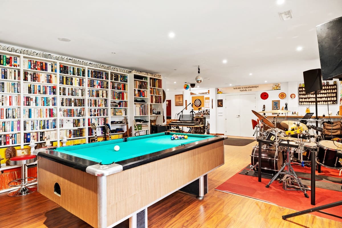 Chalet de 5 habitaciones en Marbella en venta - 2.245.000 € (Ref: 9077258)