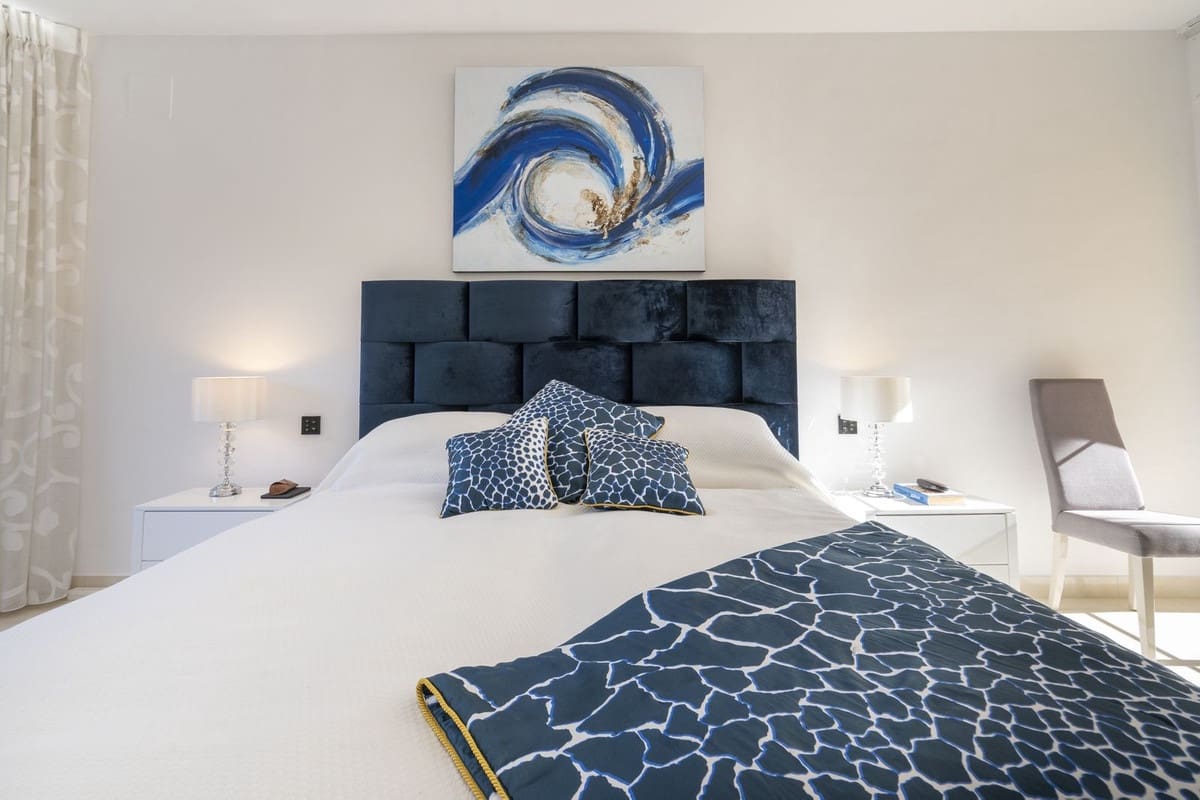 Chalet de 5 habitaciones en Elviria en venta con garaje - 1.995.000 € (Ref: 9077259)