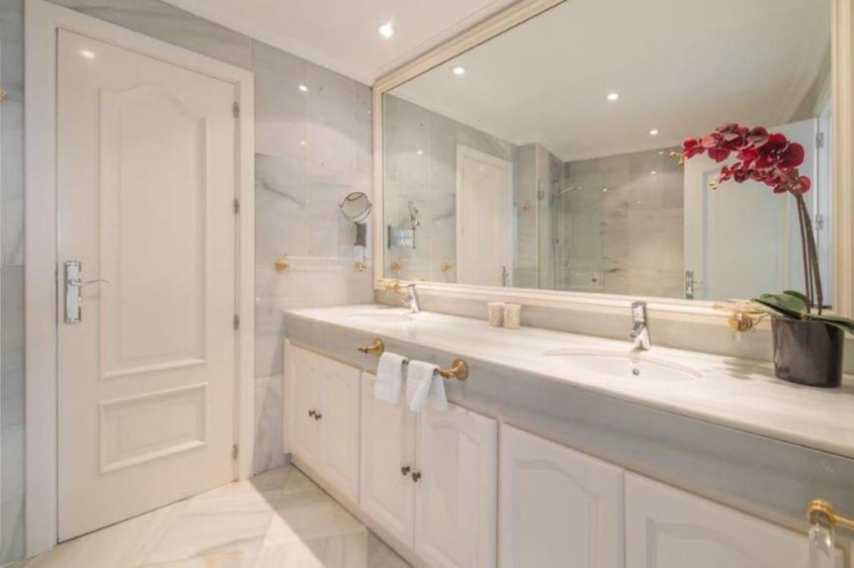 4 quarto Apartamento para venda em Marbella com garagem - 1 975 000 € (Ref: 9077261)