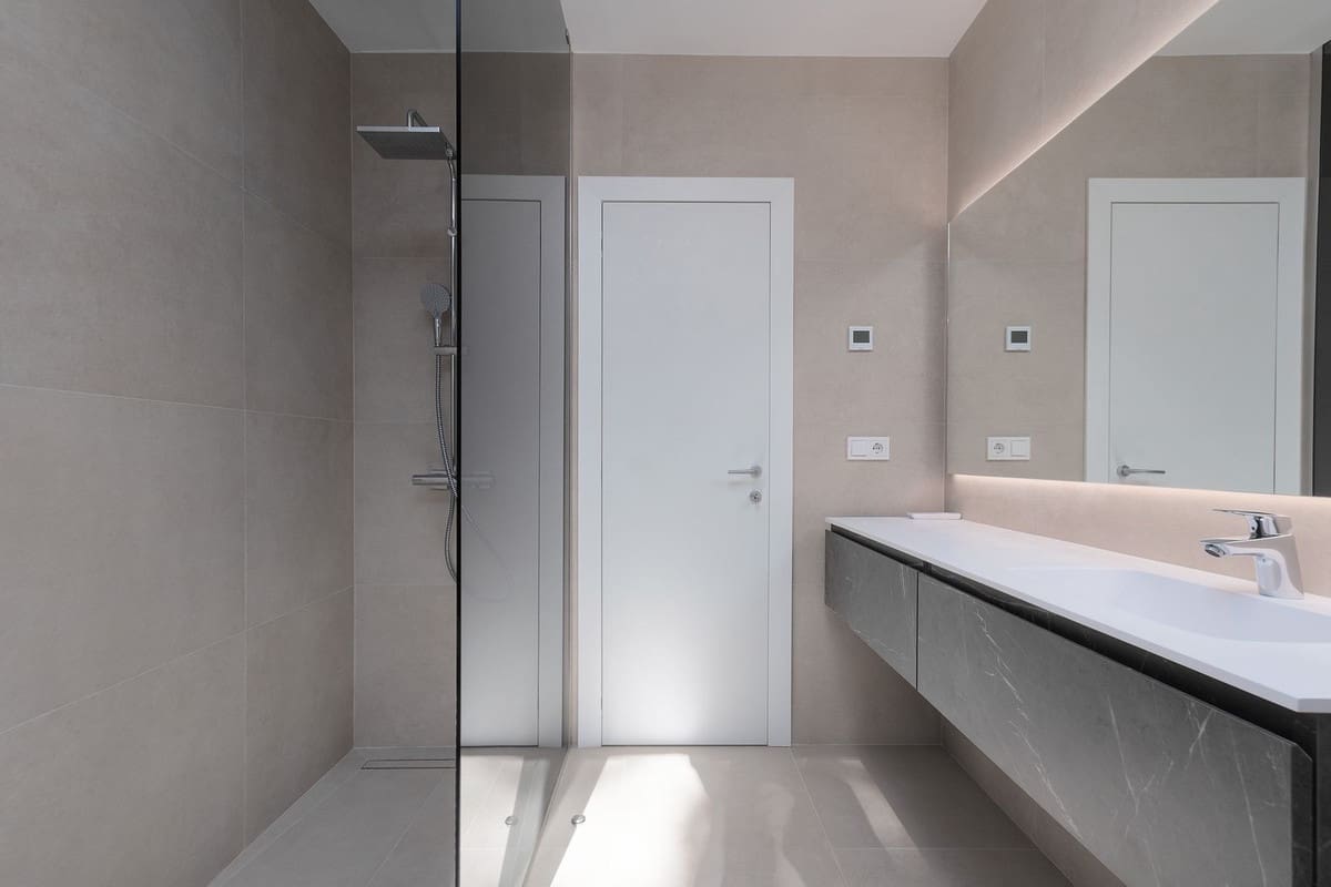 4 bedroom Villa for sale in Marbella with garage - € 1,780,000 (Ref: 9077262)