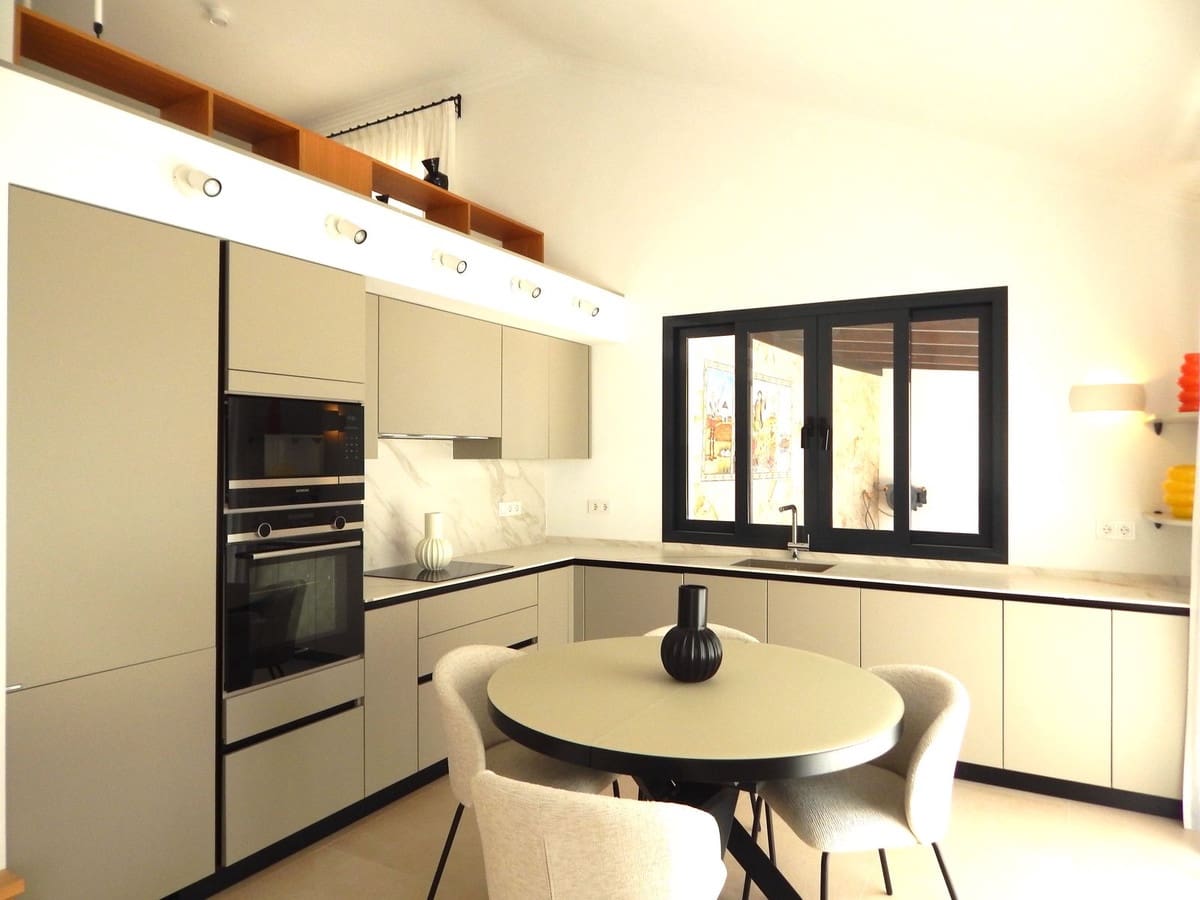 4 chambre Villa/Maison à vendre à Marbella avec garage - 1 780 000 € (Ref: 9077262)