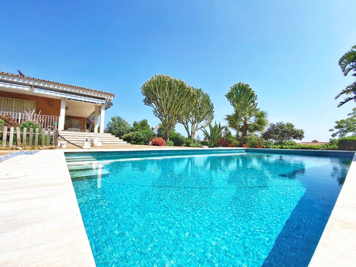 4 chambre Villa/Maison à vendre à Marbella - 1 600 000 € (Ref: 9077267)