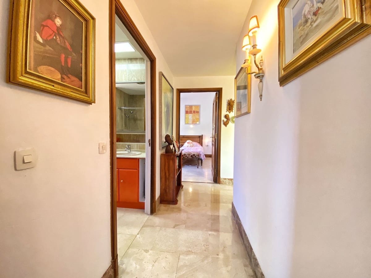 4 chambre Villa/Maison à vendre à Marbella - 1 600 000 € (Ref: 9077267)