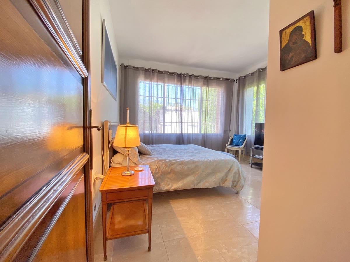 4 chambre Villa/Maison à vendre à Marbella - 1 600 000 € (Ref: 9077267)