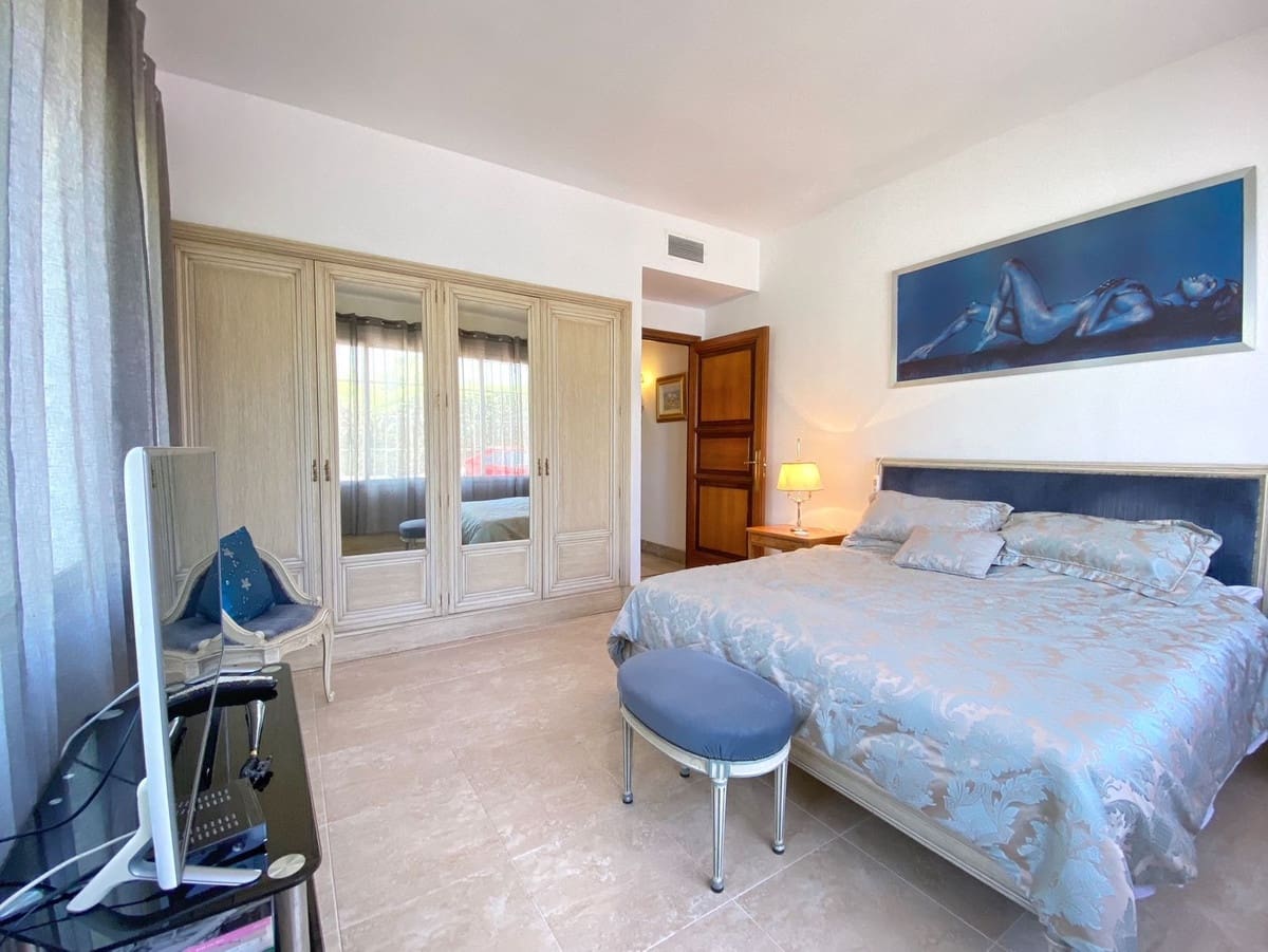 4 chambre Villa/Maison à vendre à Marbella - 1 600 000 € (Ref: 9077267)