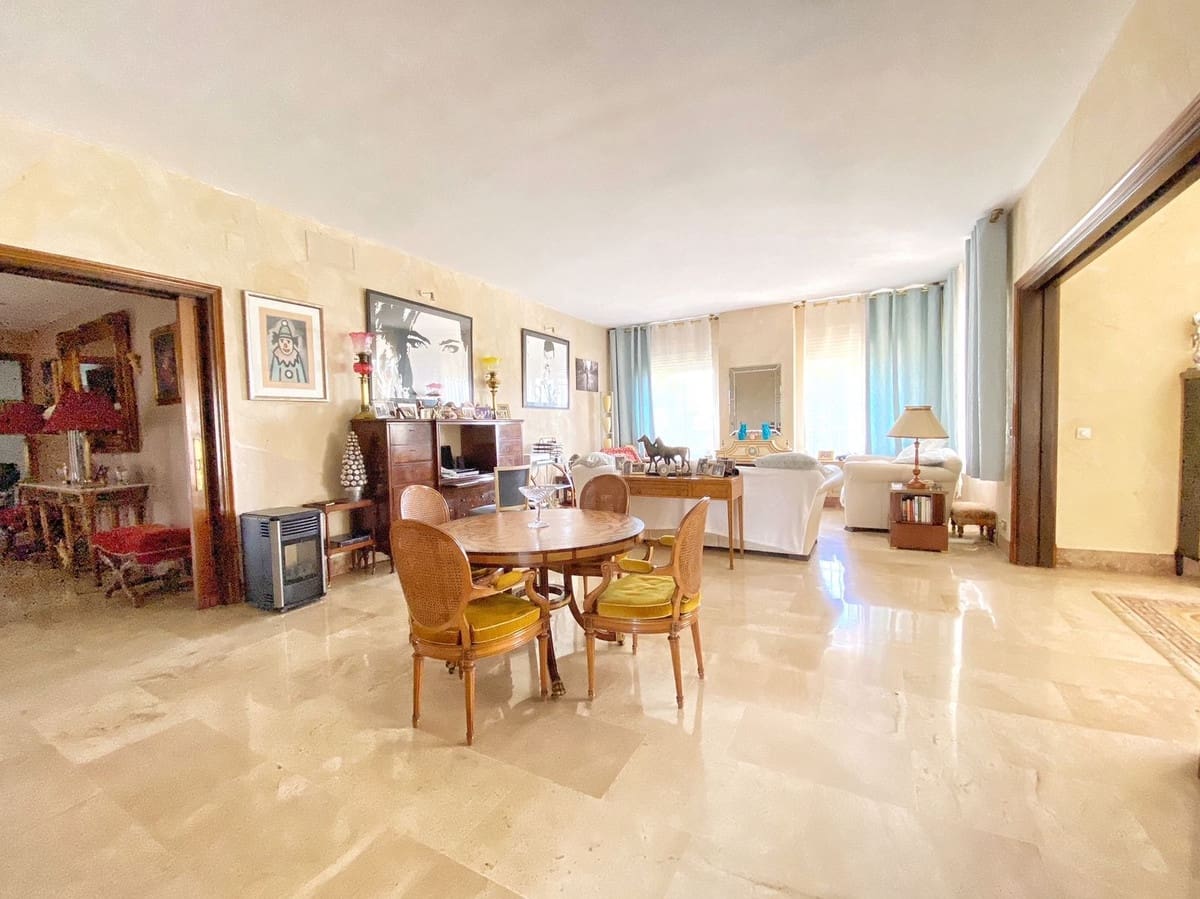 4 Zimmer Villa zu verkaufen in Marbella - 1.600.000 € (Ref: 9077267)