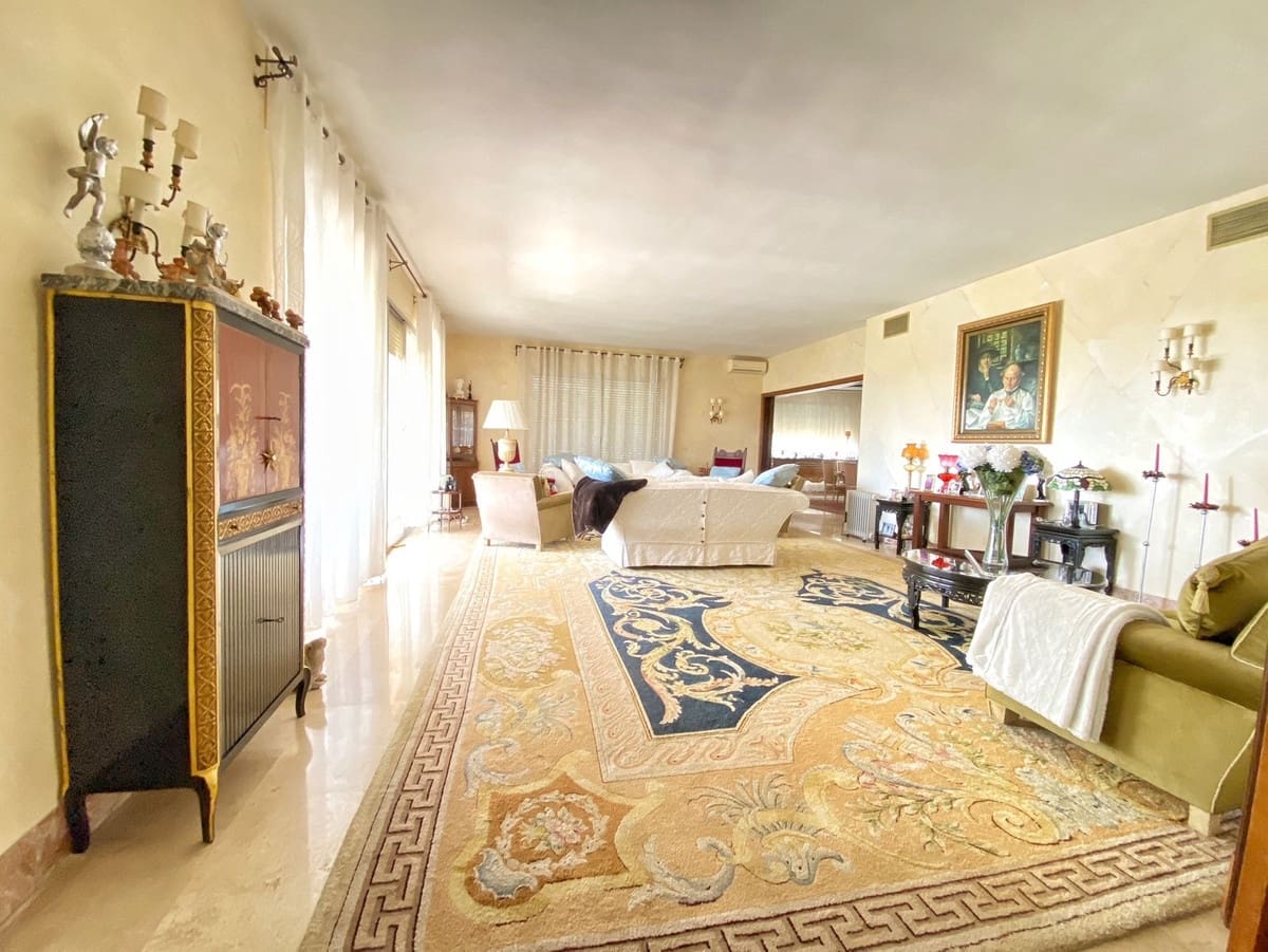 4 Zimmer Villa zu verkaufen in Marbella - 1.600.000 € (Ref: 9077267)
