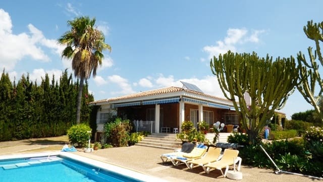 4 Zimmer Villa zu verkaufen in Marbella - 1.600.000 € (Ref: 9077267)