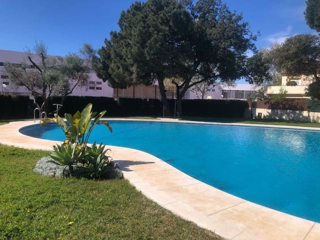 5 quarto Moradia para venda em Elviria, Marbella com garagem - 1 100 000 € (Ref: 9077271)