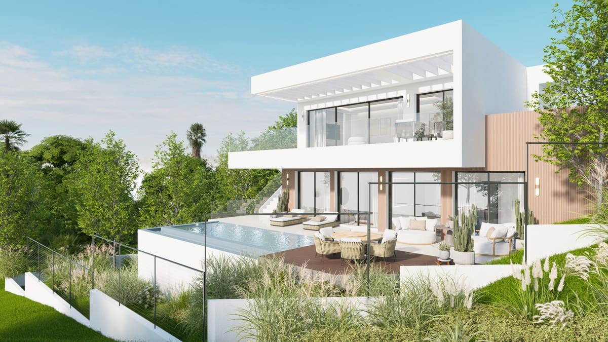 4 bedroom Villa for sale in Estepona - € 1,295,000 (Ref: 9077287)