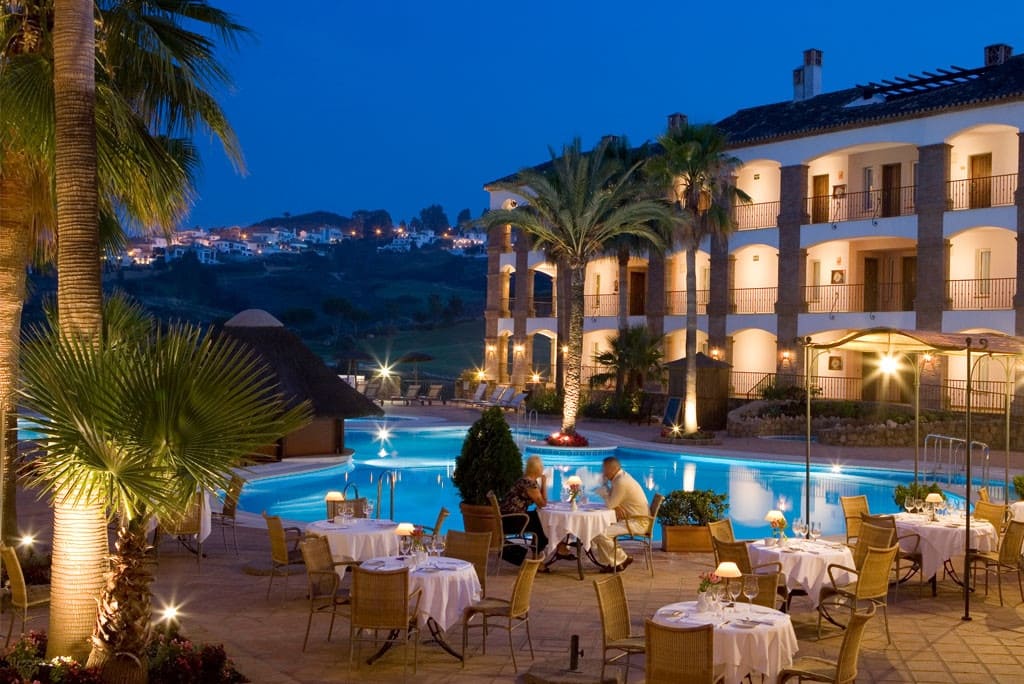 4 bedroom Villa for sale in La Cala Golf with garage - € 1,550,000 (Ref: 9077306)