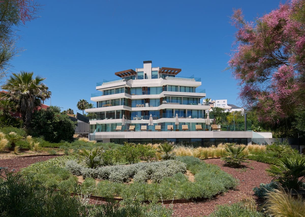 3 makuuhuone Huoneisto myytävänä paikassa Estepona mukana 
autotalli - 2 650 000 € (Ref: 9077315)