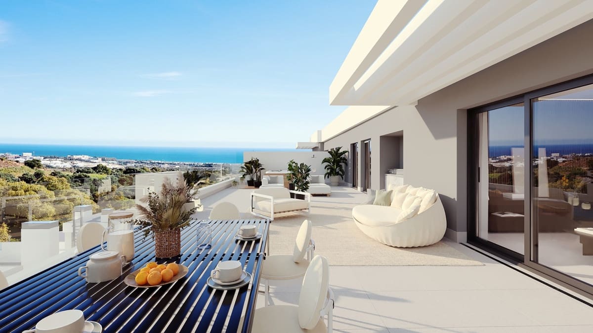 2 bedroom Apartment for sale in Marbella with garage - € 590,000 (Ref: 9077355)