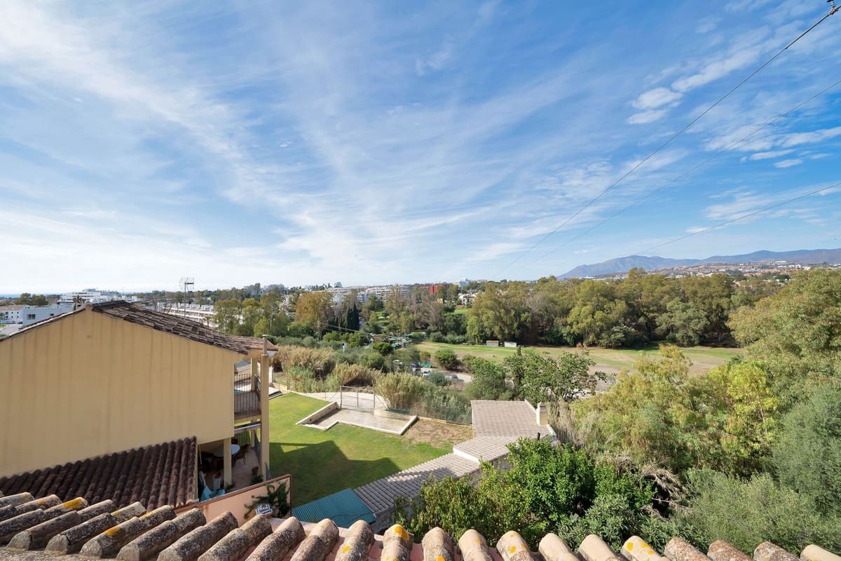 6 bedroom Villa for sale in San Pedro de Alcantara with garage - € 1,400,000 (Ref: 9077363)