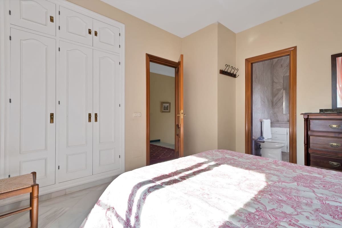 6 camera da letto Villa in vendita in San Pedro de Alcantara con garage - 1.350.000 € (Rif: 9077363)
