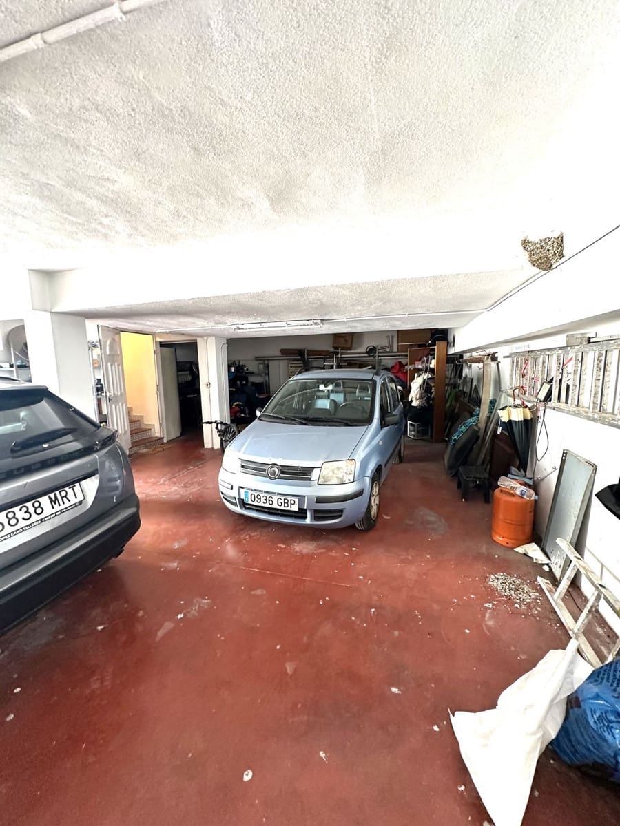 Chalet de 5 habitaciones en San Pedro de Alcantara en venta - 1.395.000 € (Ref: 9077364)