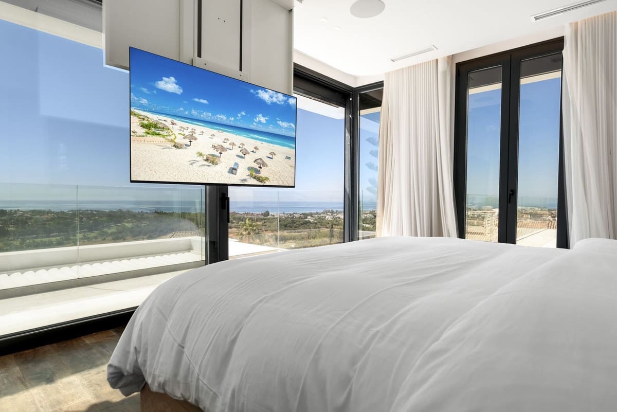 6 soverom Villa til salgs i El Paraiso med garasje - € 6 500 000 (Ref: 9077366)