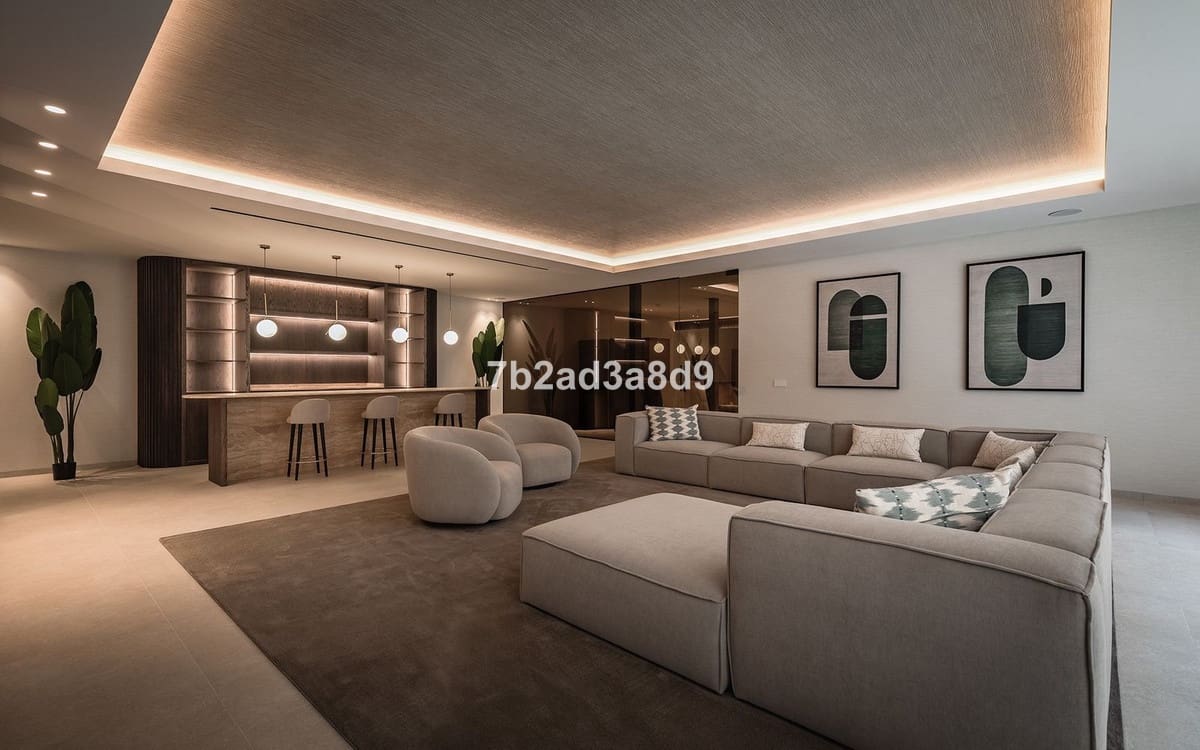 5 soverom Villa til salgs i El Paraiso med garasje - € 4 990 000 (Ref: 9077367)