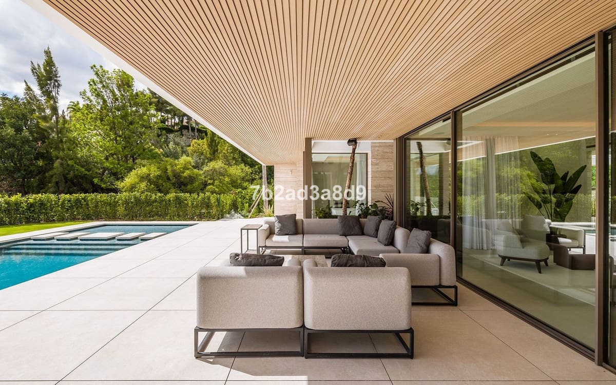 5 soverom Villa til salgs i El Paraiso med garasje - € 4 990 000 (Ref: 9077367)