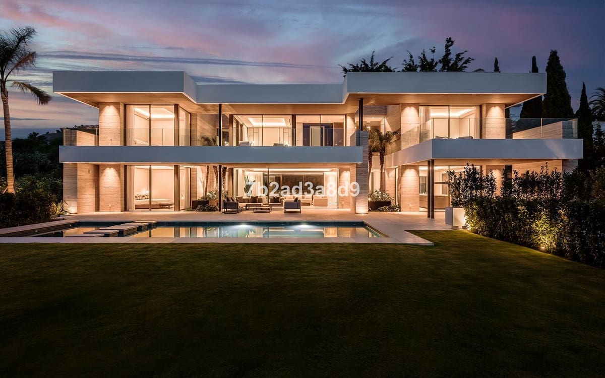 5 soverom Villa til salgs i El Paraiso med garasje - € 4 990 000 (Ref: 9077367)