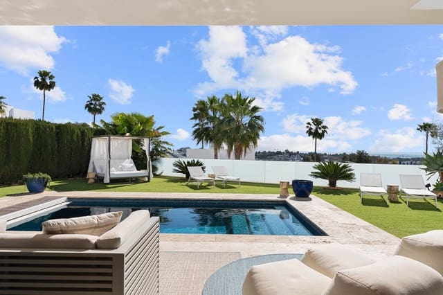 Chalet de 5 habitaciones en El Paraiso, Estepona en venta con garaje - 3.390.000 € (Ref: 9077368)