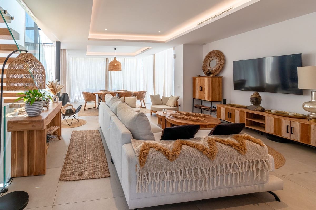 Chalet de 4 habitaciones en Atalaya-Isdabe en venta con garaje - 1.775.000 € (Ref: 9077370)
