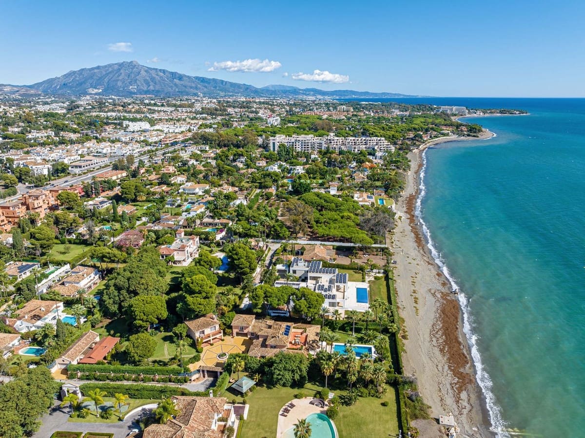 9 soveværelse Villa til salg i Benamara med garage - € 8.499.000 (Ref: 9077372)