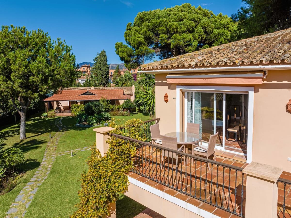 9 soveværelse Villa til salg i Benamara med garage - € 7.990.000 (Ref: 9077372)