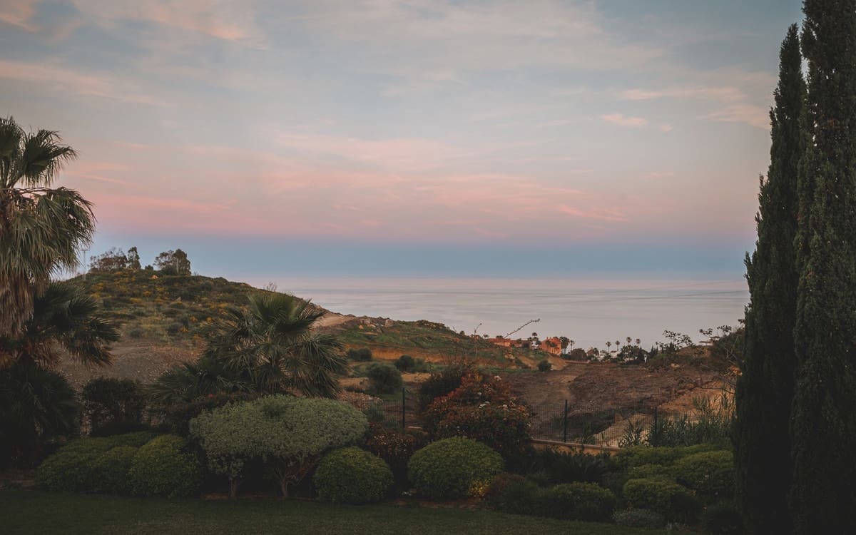 7 bedroom Villa for sale in Estepona with garage - € 2,900,000 (Ref: 9077376)