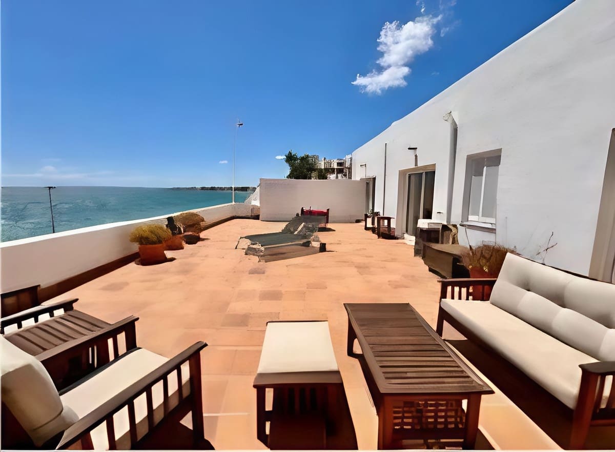 3 bedroom Villa for sale in Estepona - € 2,800,000 (Ref: 9077377)