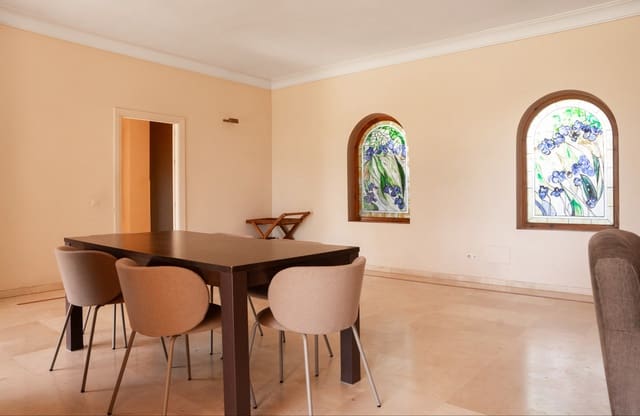 4 makuuhuone Huvila myytävänä paikassa El Paraiso, Estepona - 1 900 000 € (Ref: 9077382)