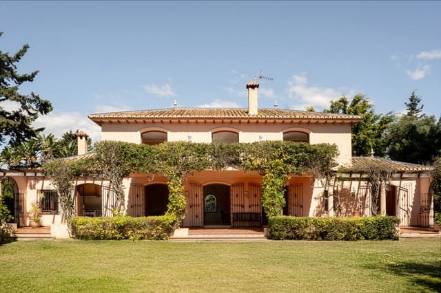 4 makuuhuone Huvila myytävänä paikassa El Paraiso, Estepona - 1 900 000 € (Ref: 9077382)