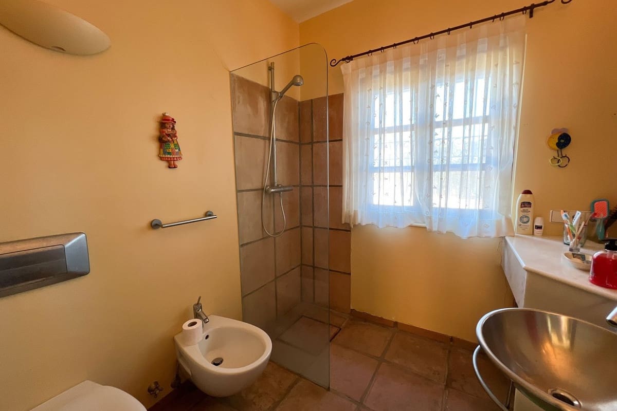 Chalet de 4 habitaciones en Estepona en venta - 1.800.000 € (Ref: 9077387)