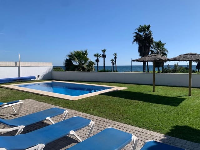 3 sovrum Villa till salu i Estepona med garage - 1 650 000 € (Ref: 9077388)