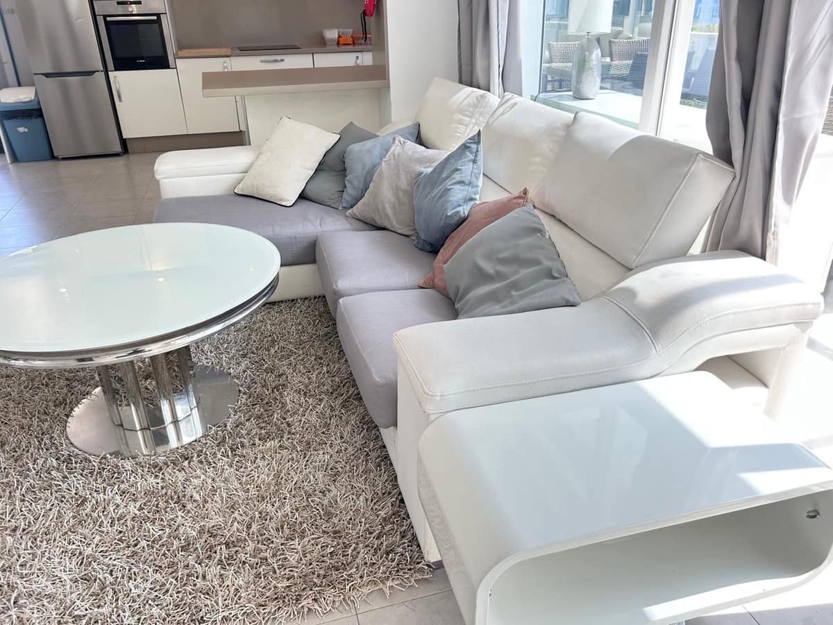 3 bedroom Villa for sale in Estepona with garage - € 1,650,000 (Ref: 9077388)