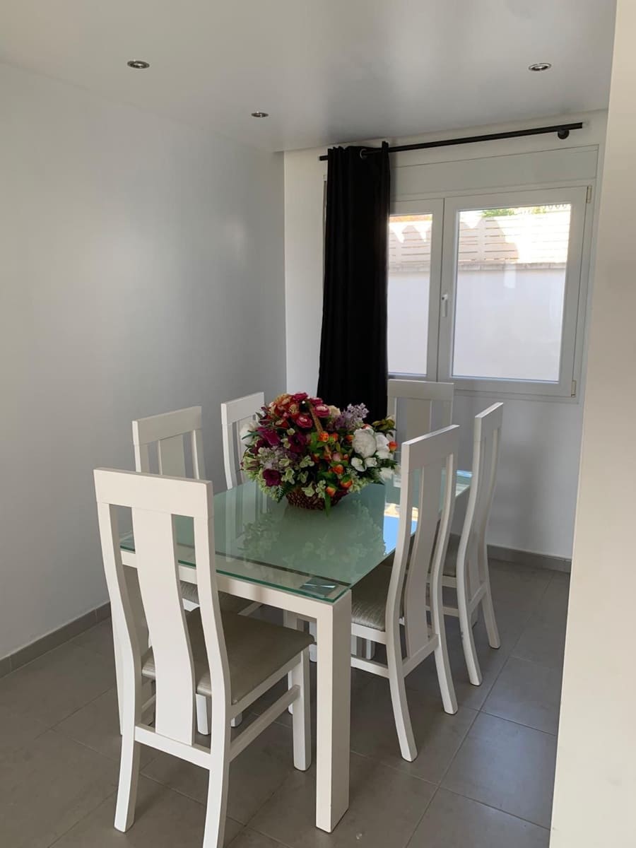 3 bedroom Villa for sale in Estepona with garage - € 1,650,000 (Ref: 9077388)