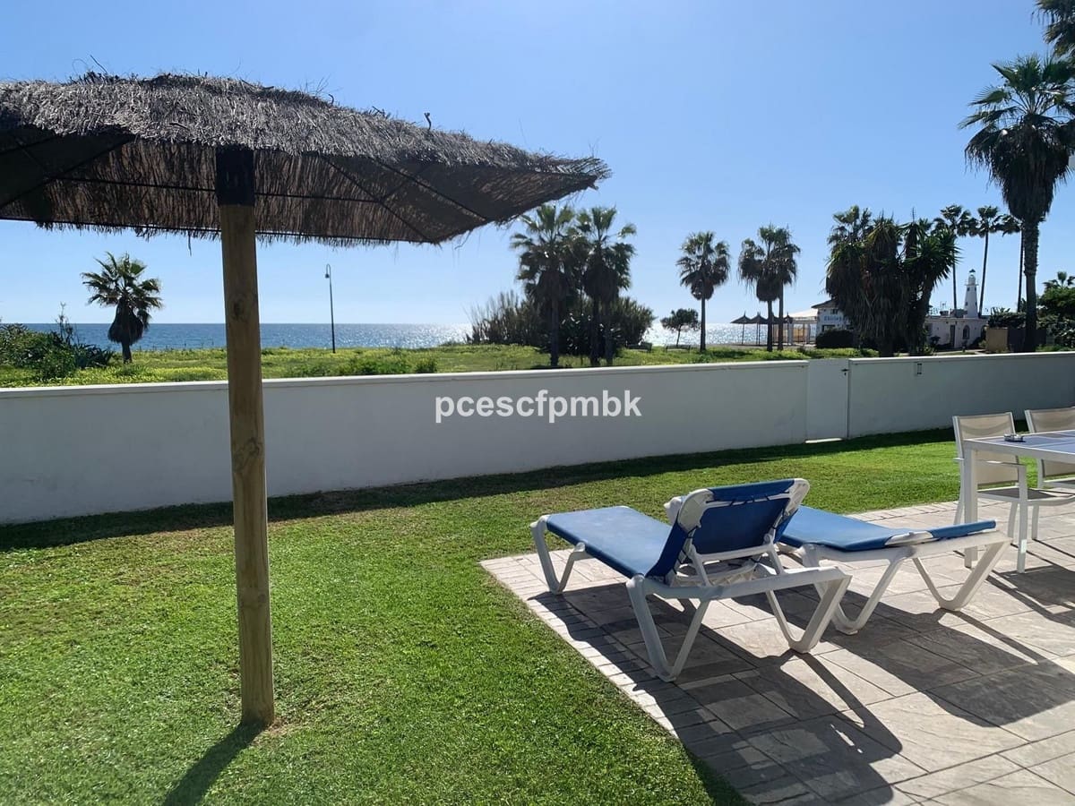 3 makuuhuone Huvila myytävänä paikassa Estepona mukana 
autotalli - 1 650 000 € (Ref: 9077388)