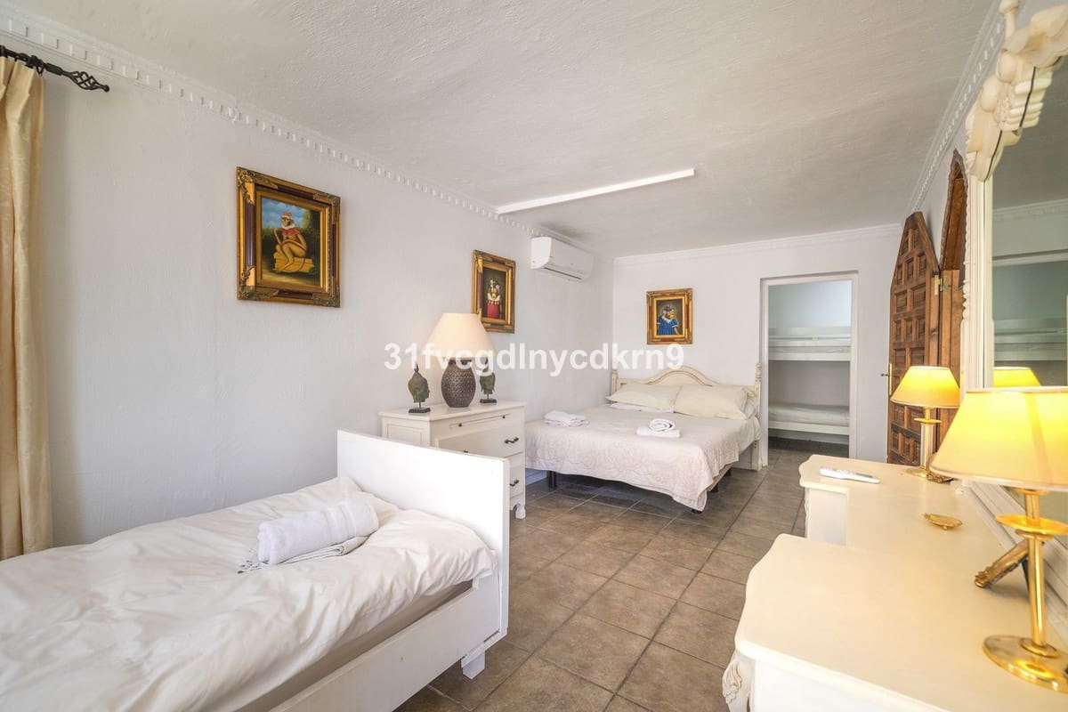 6 camera da letto Villa in vendita in Estepona - 1.600.000 € (Rif: 9077389)