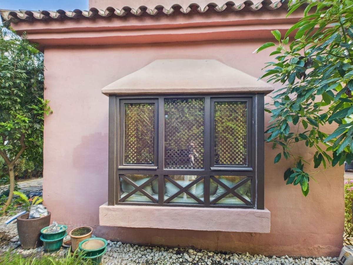4 slaapkamer Villa te koop in Estepona - € 1.495.000 (Ref: 9077391)