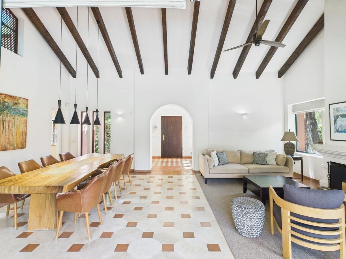 4 slaapkamer Villa te koop in Estepona - € 1.495.000 (Ref: 9077391)