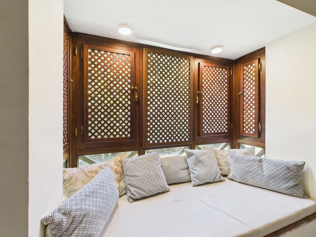 4 slaapkamer Villa te koop in Estepona - € 1.495.000 (Ref: 9077391)