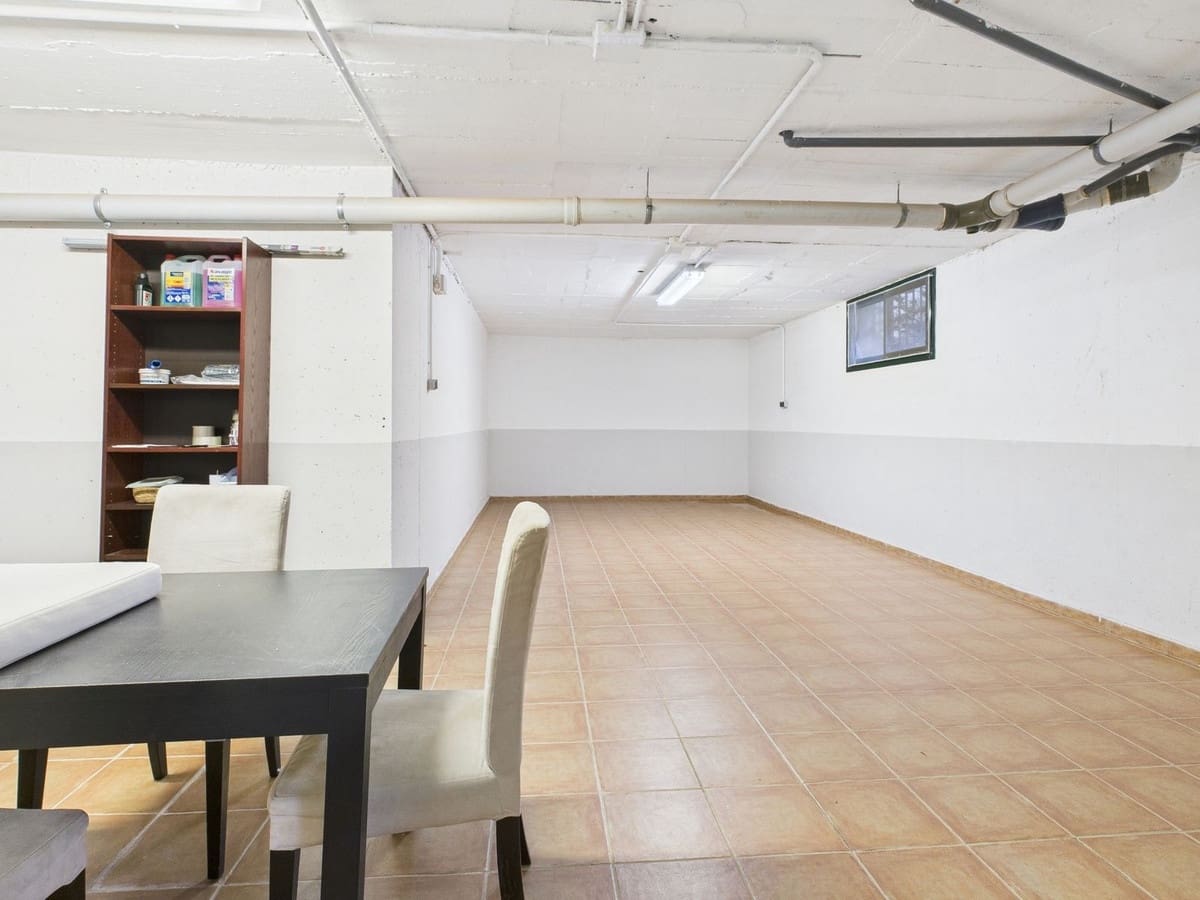 4 slaapkamer Villa te koop in Estepona - € 1.495.000 (Ref: 9077391)