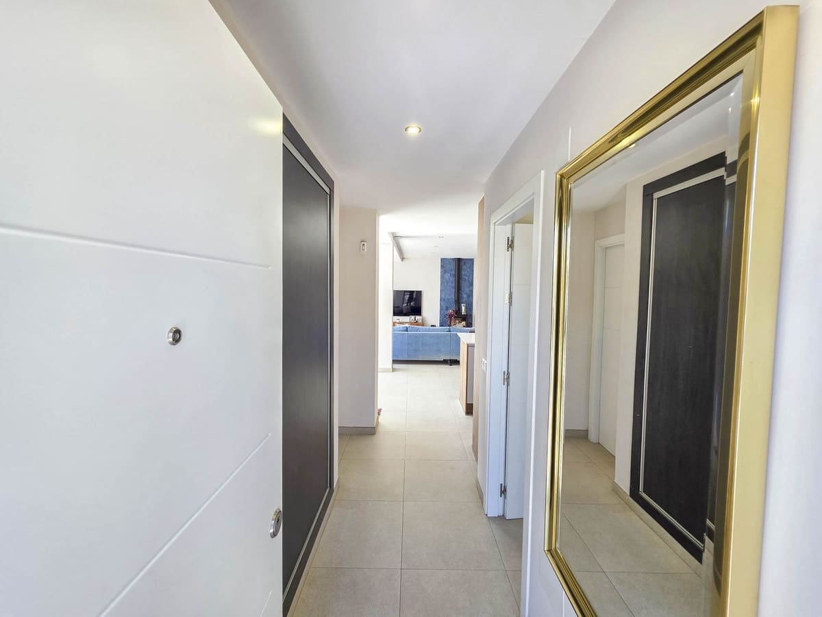 Chalet de 4 habitaciones en Estepona en venta - 998.000 € (Ref: 9077394)